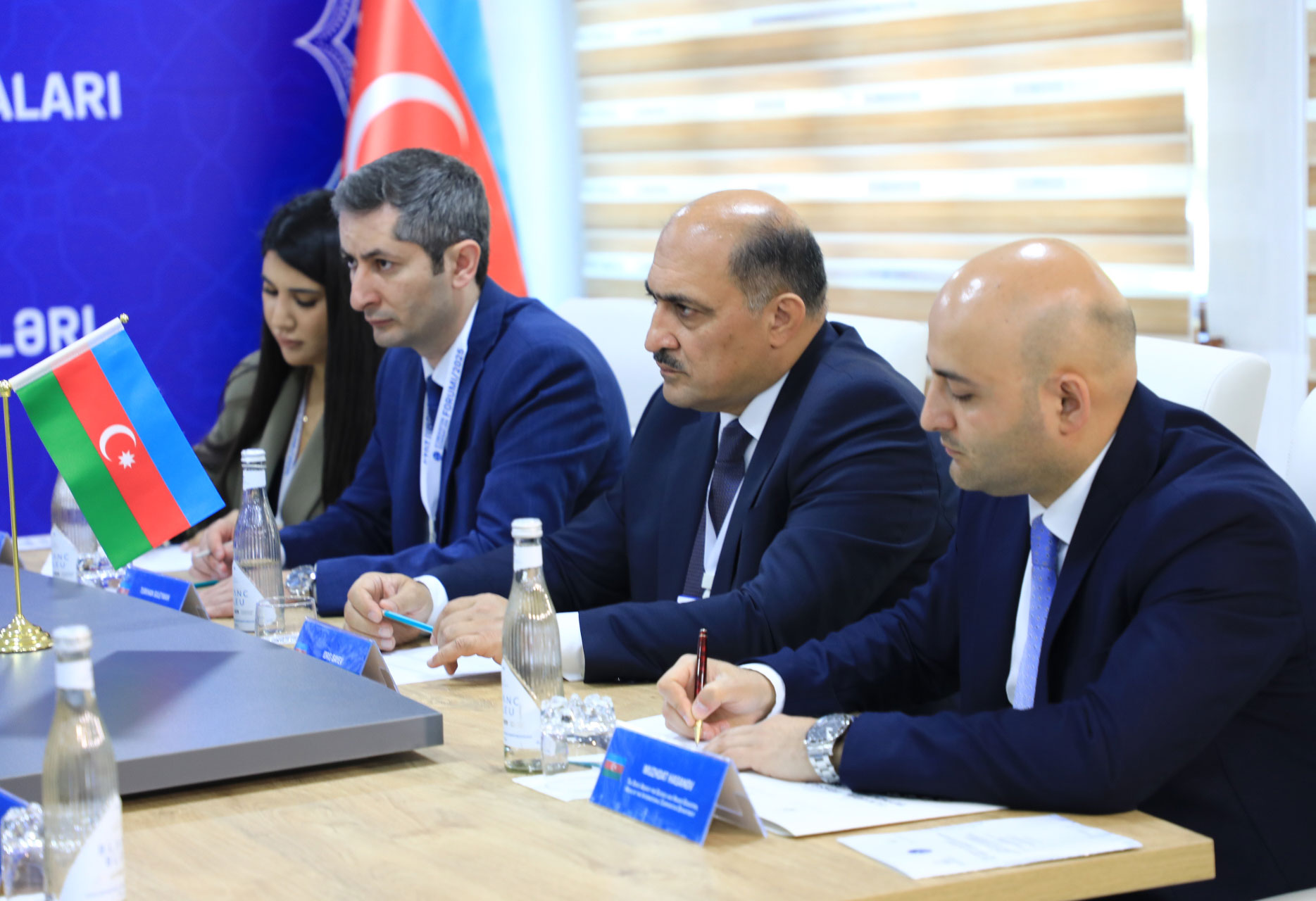 İdris İsayev Özbəkistanın ali təhsil, elm və innovasiyalar nazirinin birinci müavini ilə görüşüb