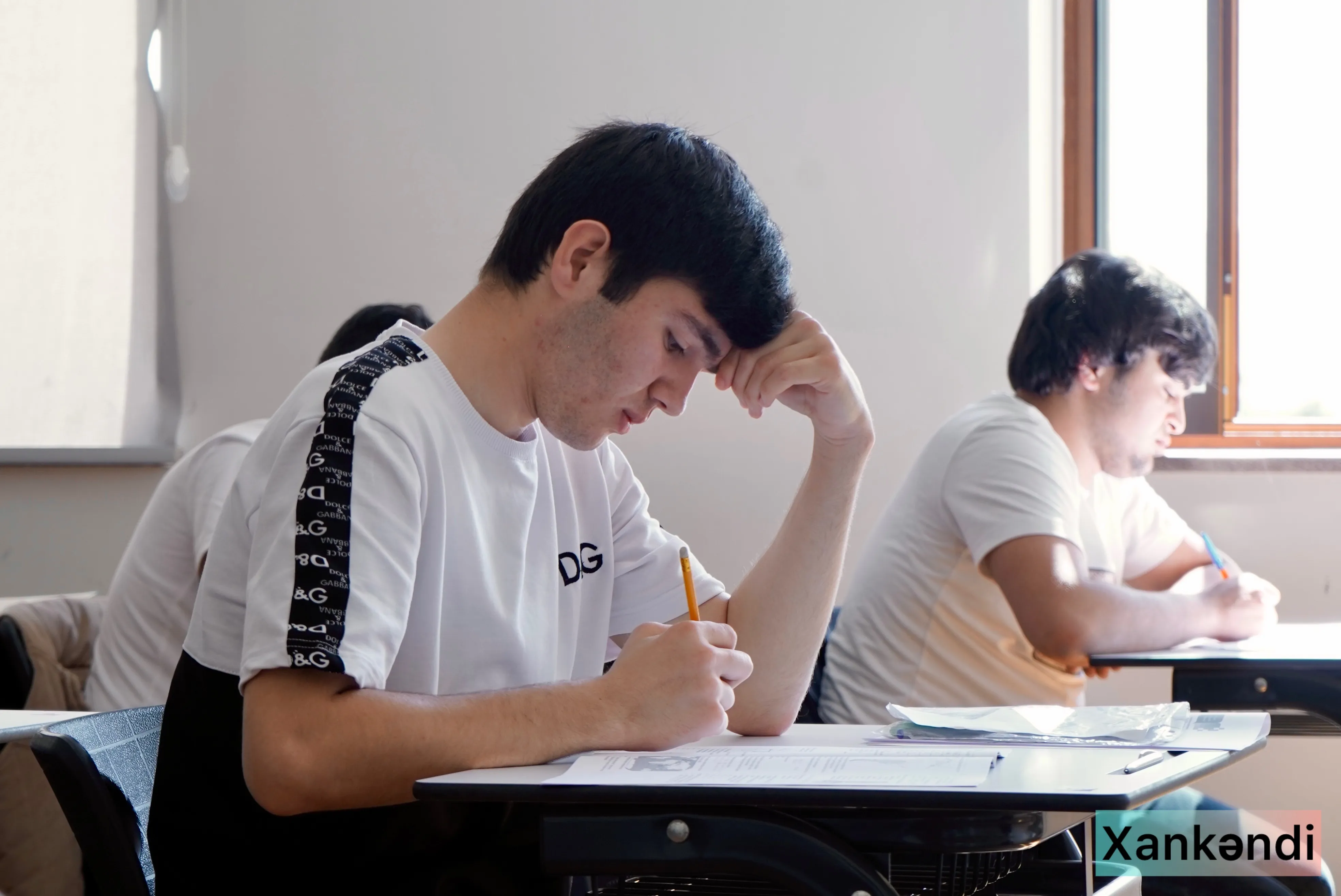 II və III ixtisas qrupları üzrə ali təhsil müəssisələrinə qəbul imtahanı keçirilib