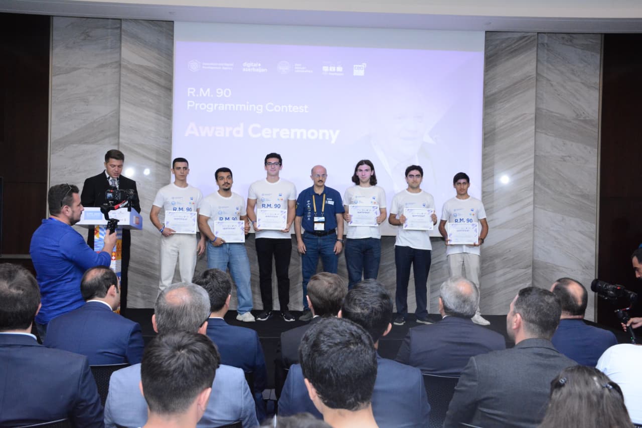 İlk proqramçının izi ilə: Ramin Mahmudzadəyə həsr olunan final mərasimi keçirilib