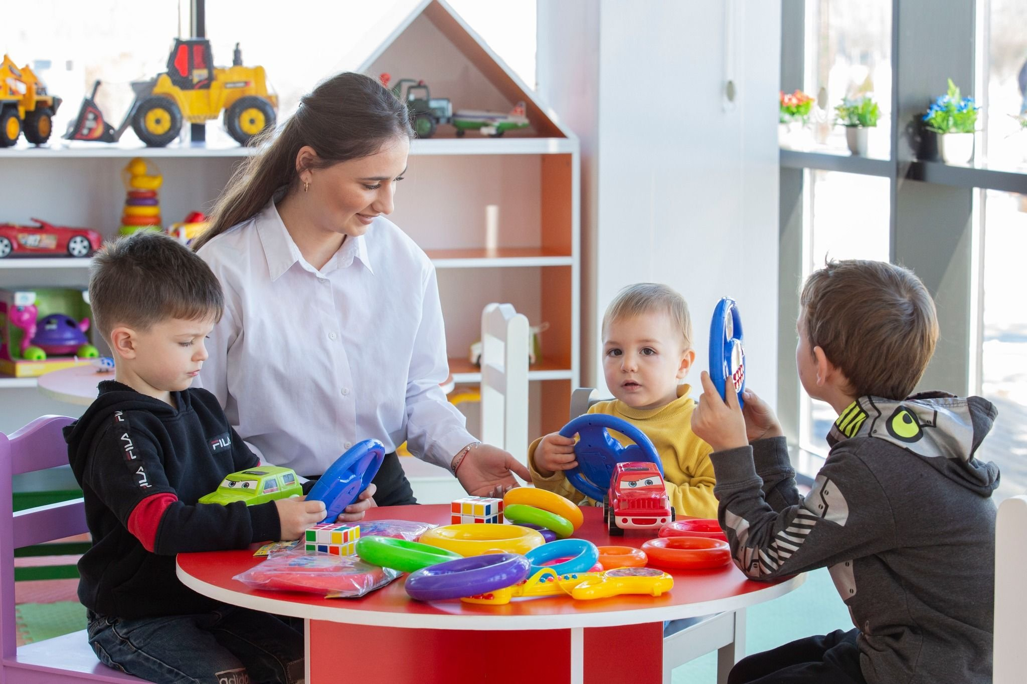 Bağçada müəllim işləmək istəyənlərin NƏZƏRİNƏ!