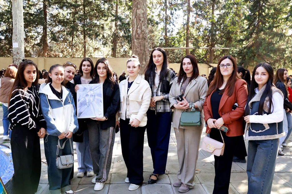 MDU-da inklüzivliyə dəstək məqsədilə rəsm sərgisi keçirilib