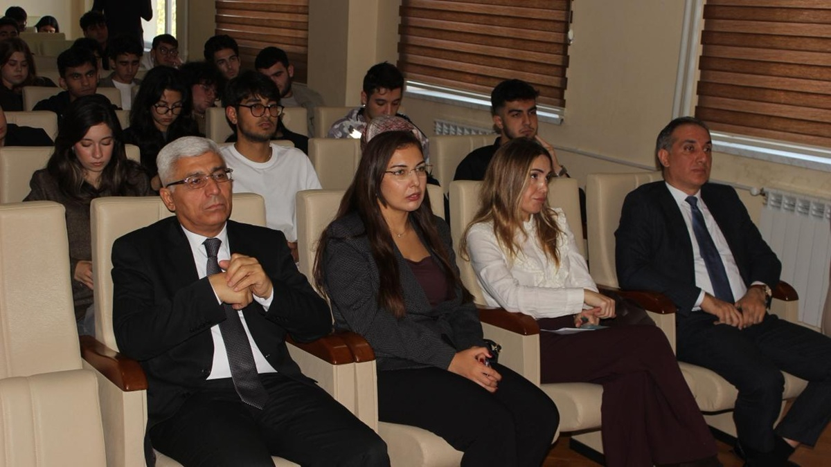 AzMİU-da ekoloji maarifləndirilmə ilə bağlı seminar keçirilib