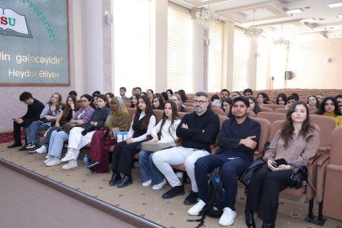 Əcnəbi tələbələr arasında maarifləndirmə işi aparılıb