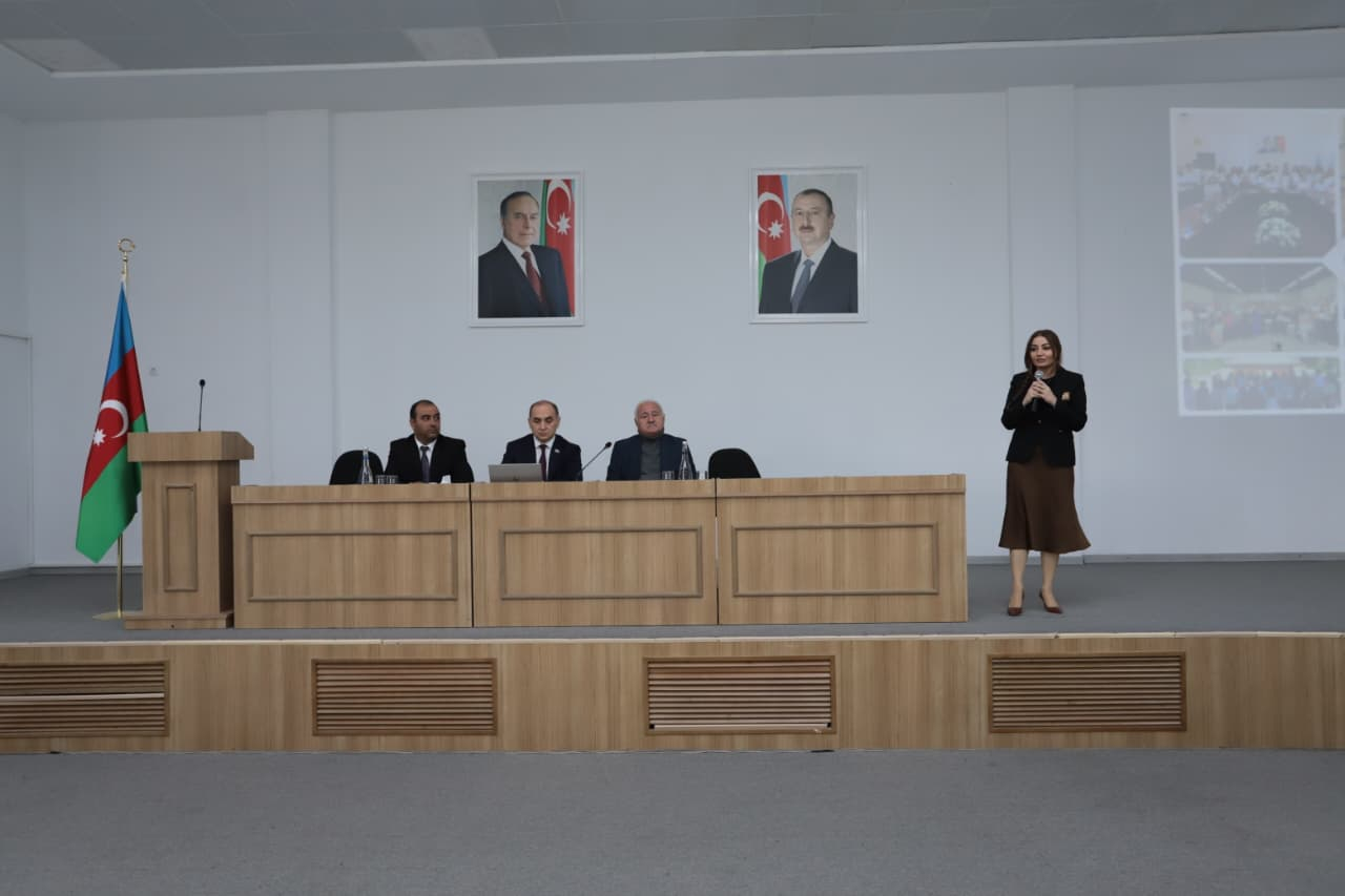 İctimai Şura Qubada müəllim və şagirdlərlə görüşüb