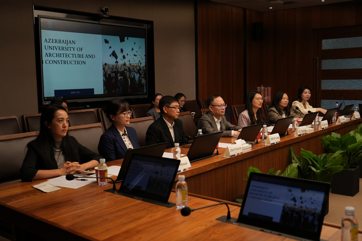 Bu fakültənin tələbələri üçün Çində təhsil imkanları müzakirə olunur