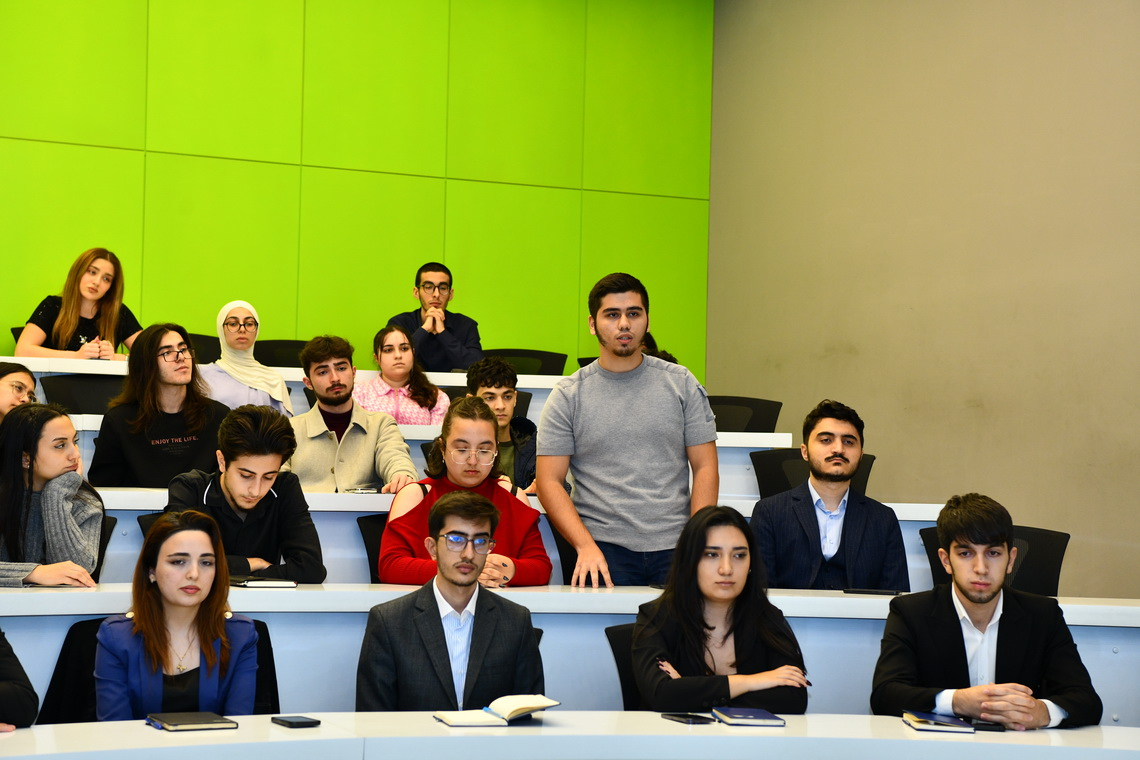 ADNSU-nun rektoru tələbə təşkilatlarının rəhbərləri ilə görüşüb