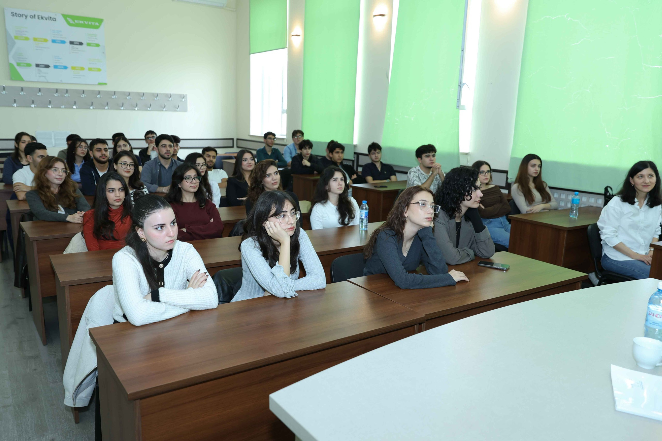 Nüfuzlu universitetin dosenti SABAH tələbələrinə master-klas keçib