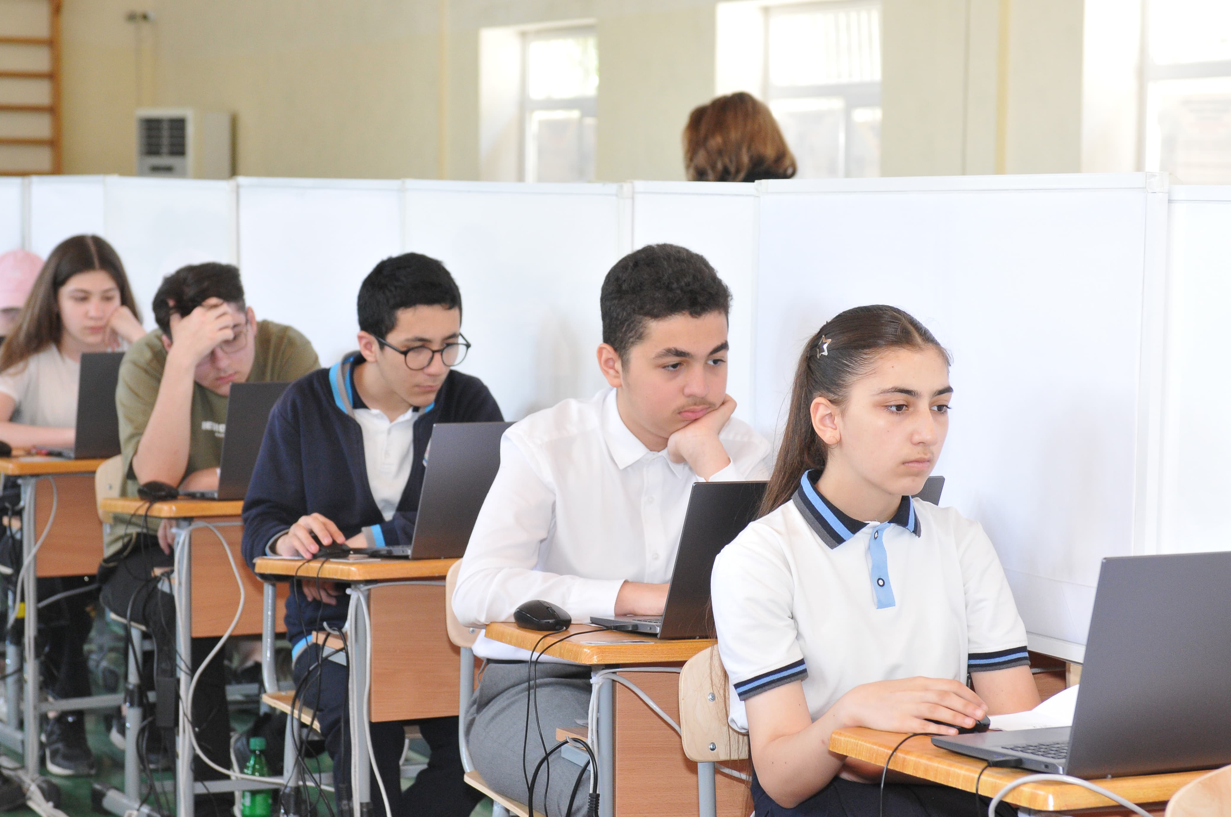 İmtahan zalının sükutu: “BilBacar” finalçılarının gərgin mübarizəsi 