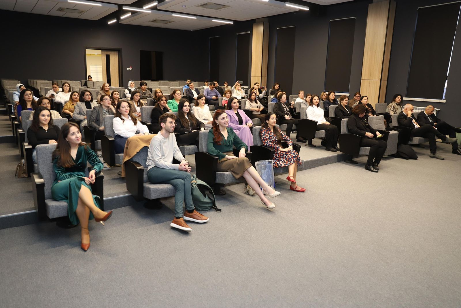 “İnnovativ məktəb” layihəsi çərçivəsində keçirilən tədbirlər davam edir