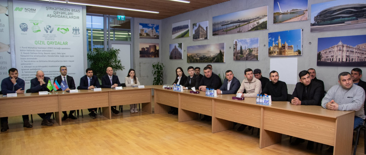 İnşaat ustalarına peşə ixtisasını təsdiqləyən sənədlər təqdim edilib