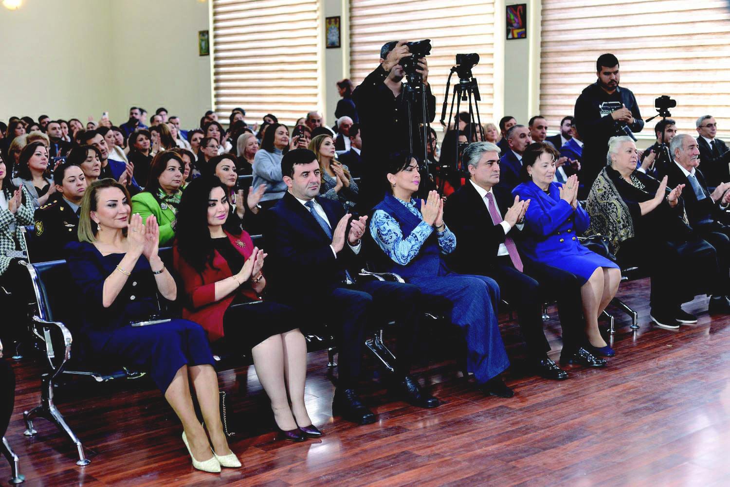 “İntellekt” məktəb-liseyin 95 illik yubiley tədbiri keçirilib 