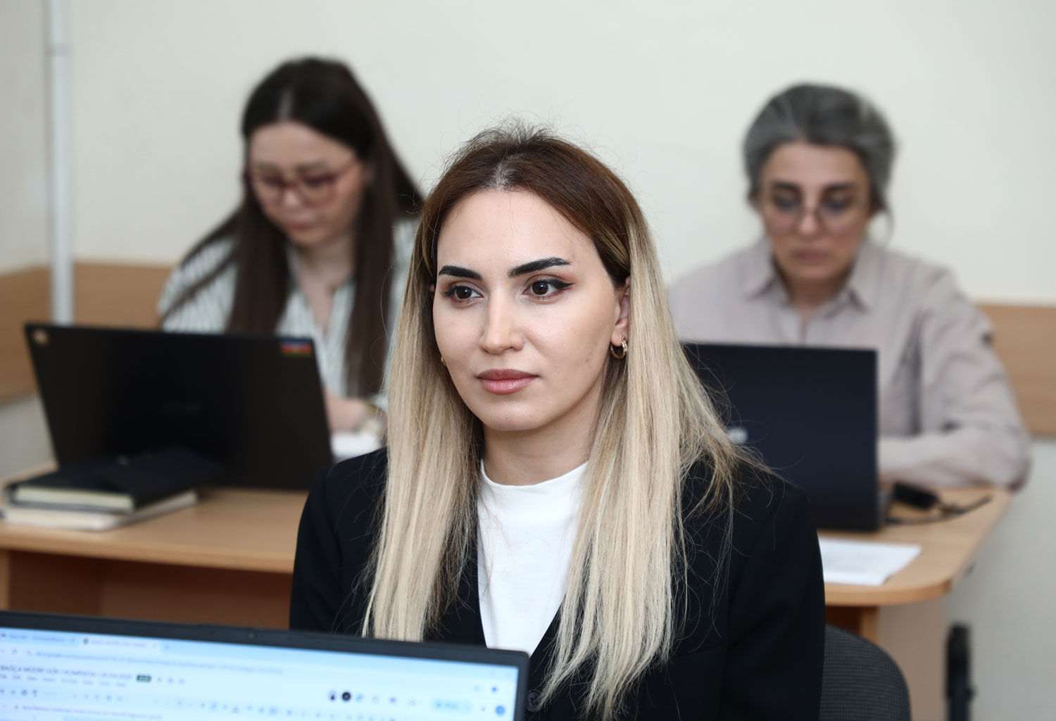 İşə qəbul müsabiqəsinin müsahibə mərhələsi keçirilib