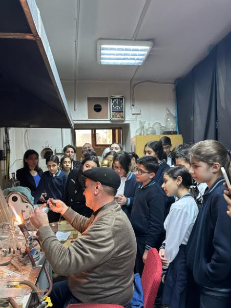 Kataliz və Qeyri-Üzvi Kimya İnstitutunda şagirdlər üçün “Açıq qapı” günü keçirilib