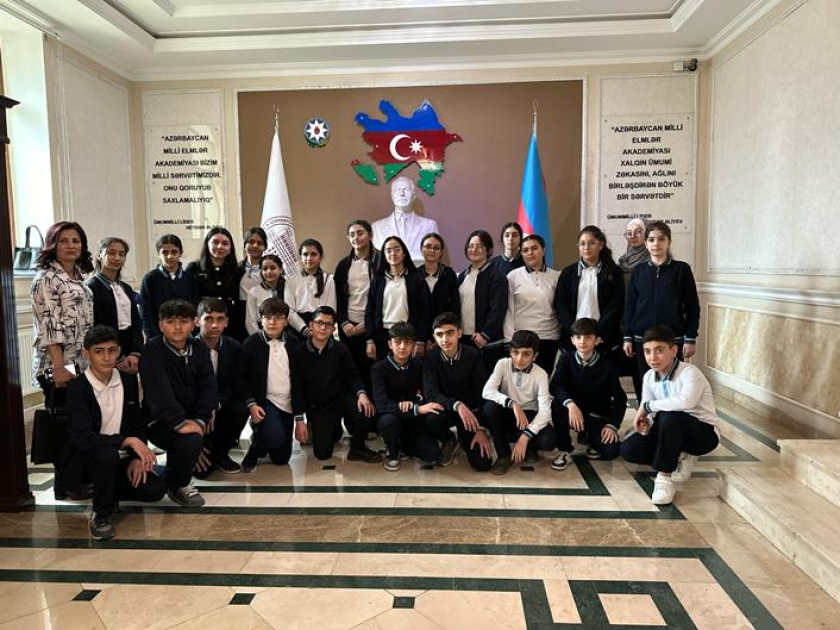 Kataliz və Qeyri-Üzvi Kimya İnstitutunda şagirdlər üçün “Açıq qapı” günü keçirilib