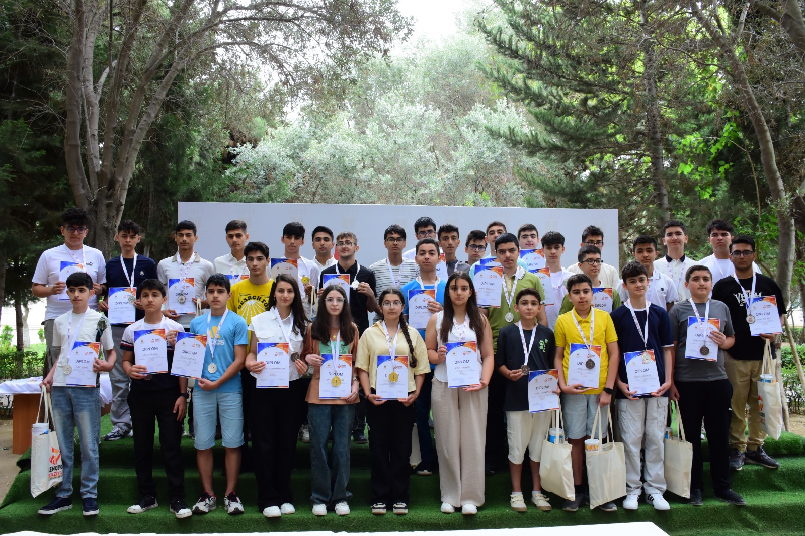 Kenquru Beynəlxalq Riyaziyyat Müsabiqəsinin qalibləri üçün yay düşərgəsi təşkil olunub