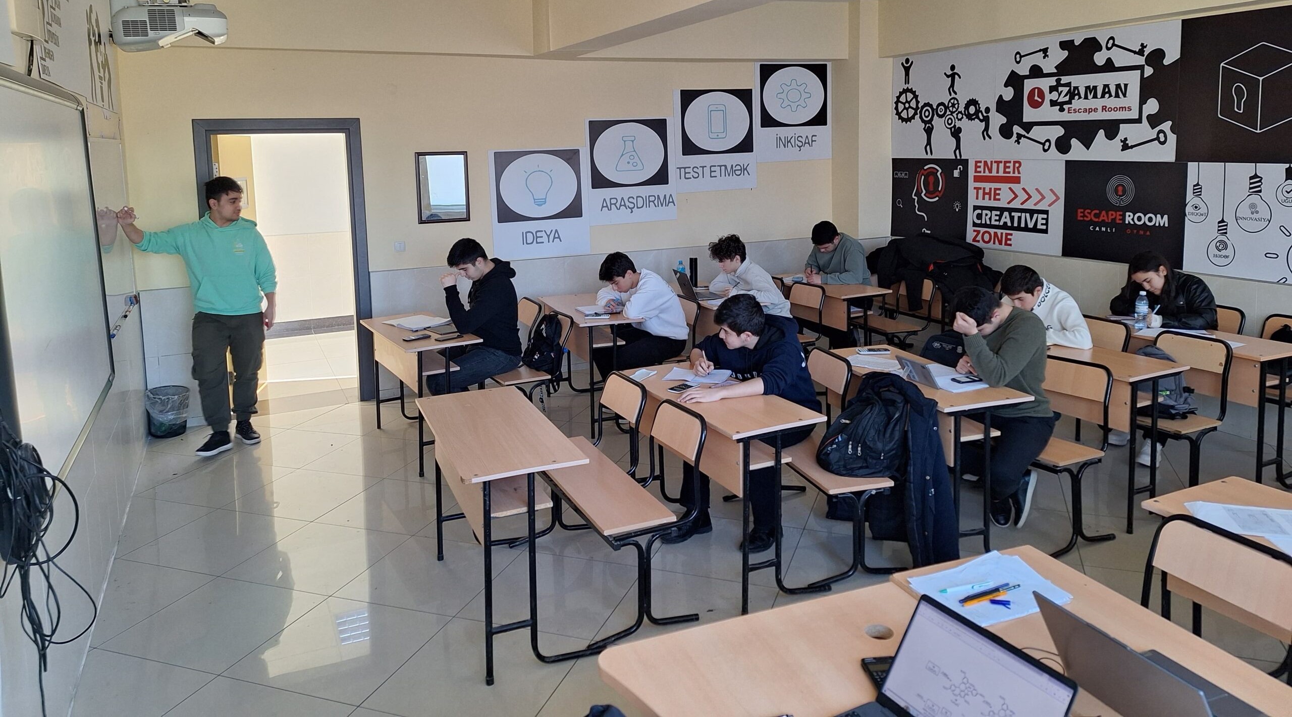 Kimya fənni üzrə beynəlxalq olimpiadalara hazırlıq üçün düşərgə təşkil edilib