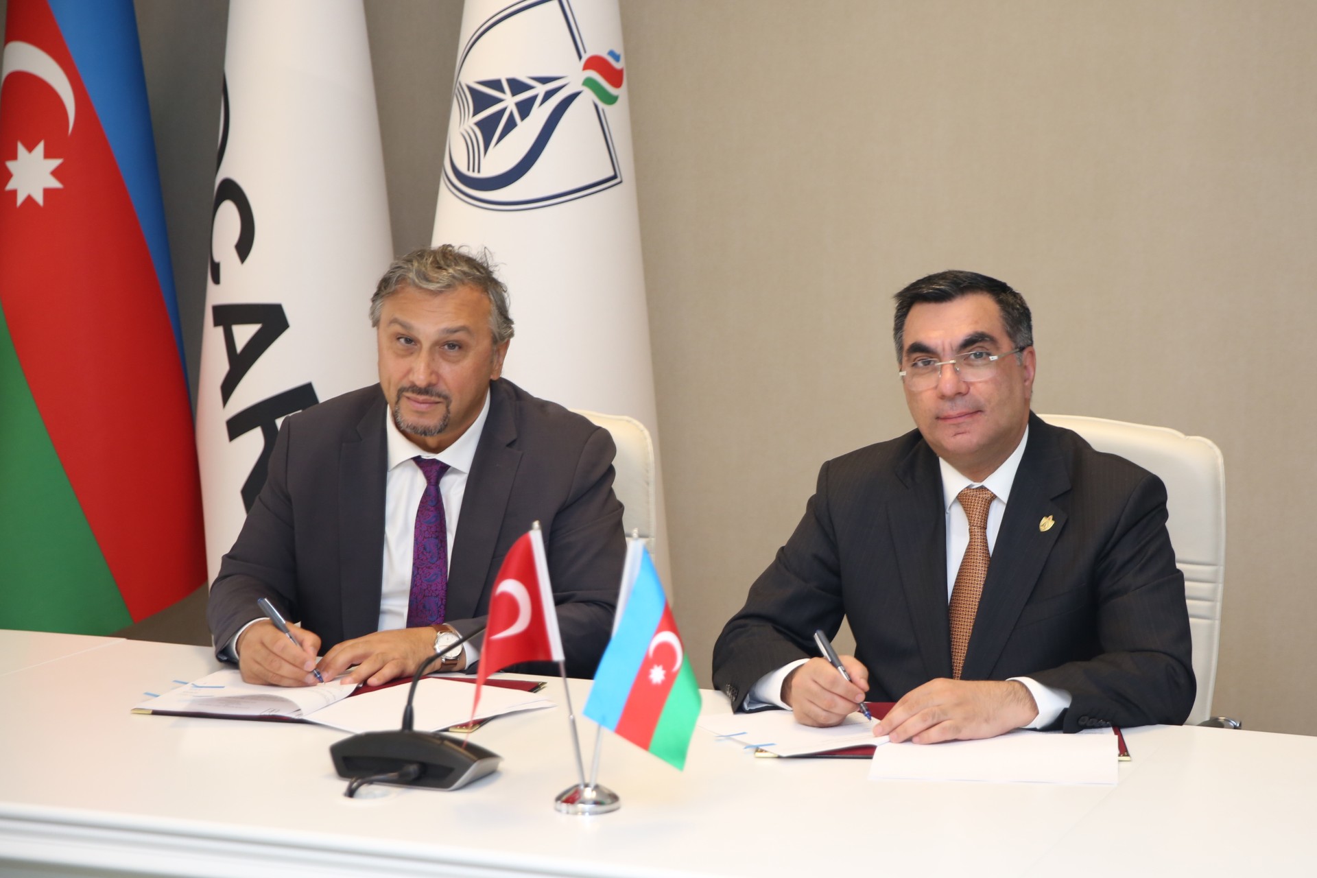 Koç Universitetinin rektoru BANM-də olub 