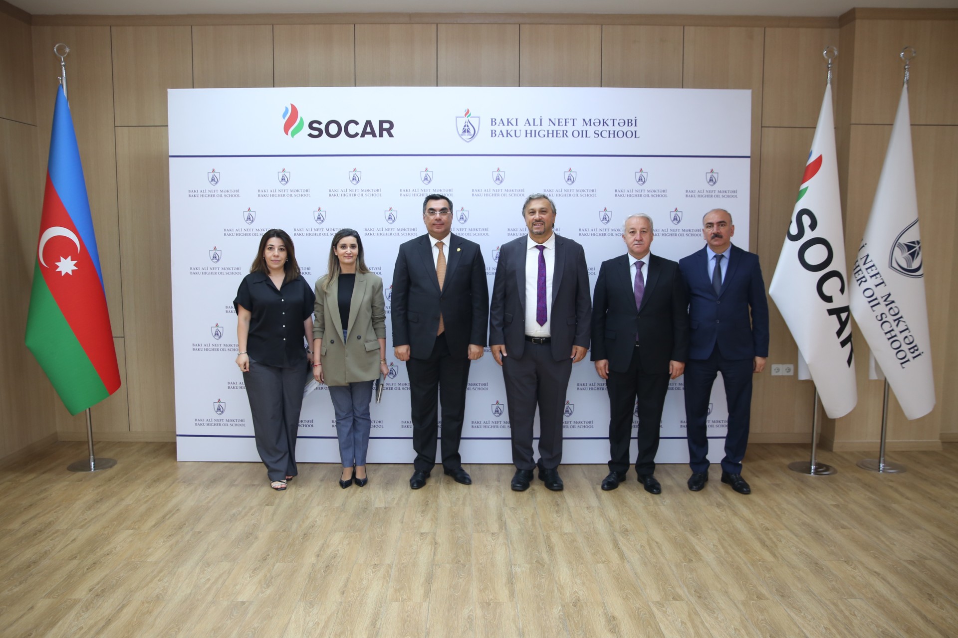 Koç Universitetinin rektoru BANM-də olub