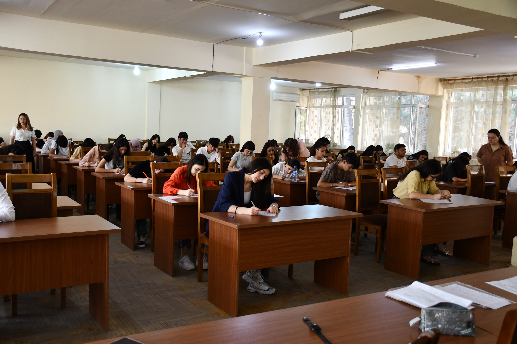 Kolleclərdə yaz imtahan sessiyası başlayıb