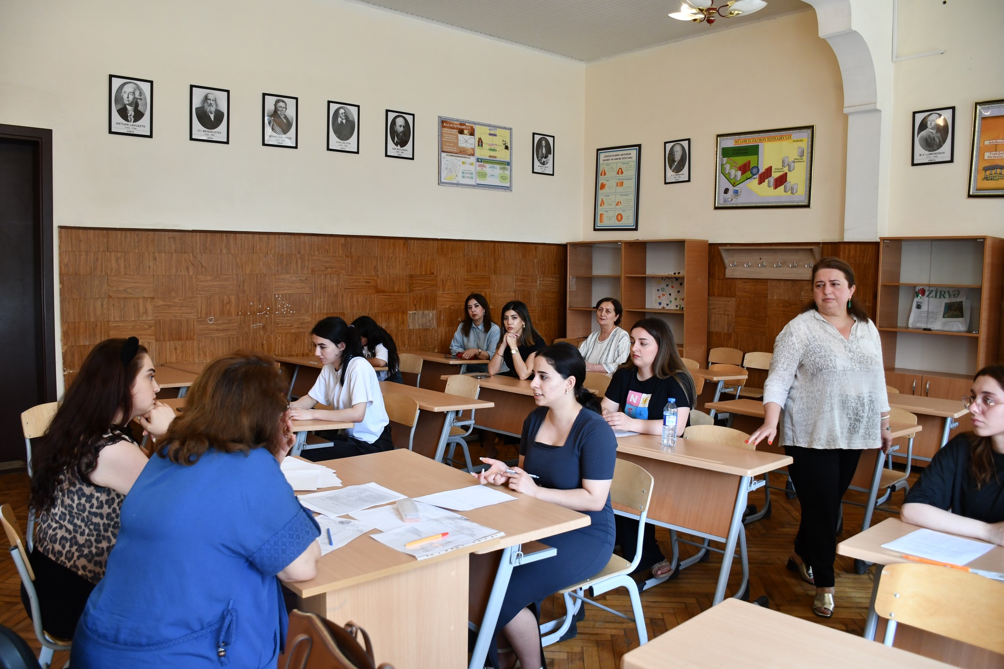 Kolleclərdə yaz imtahan sessiyası başlayıb