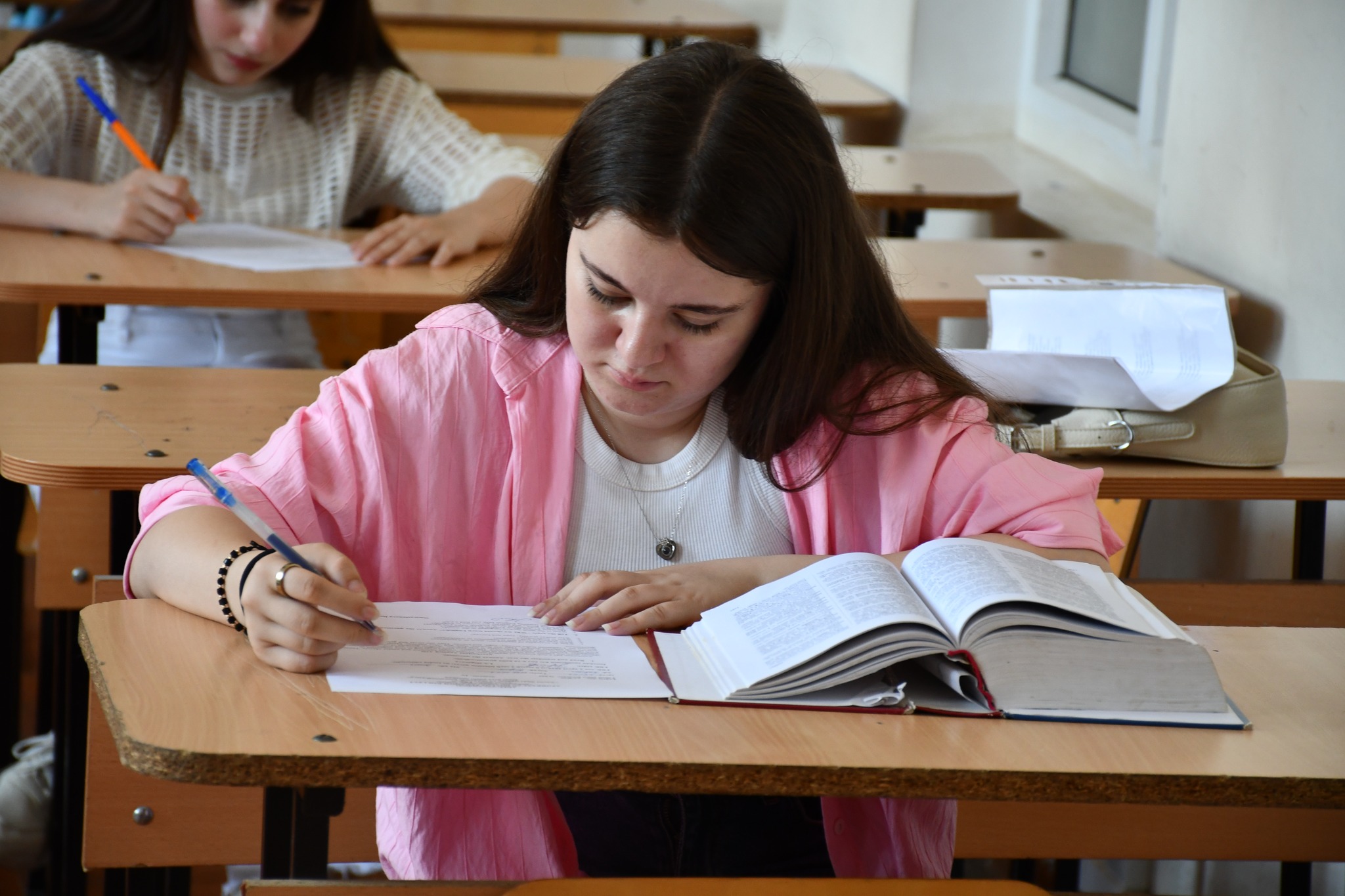 Kolleclərdə yaz imtahan sessiyası başlayıb