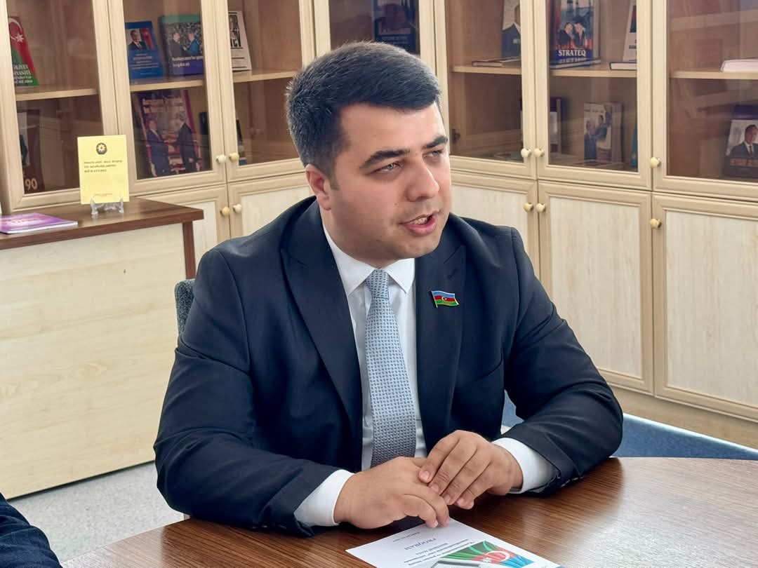 “Konstitusionalizm və gənclər: hüquqi maarifləndirmənin rolu” mövzusunda görüş keçirilib