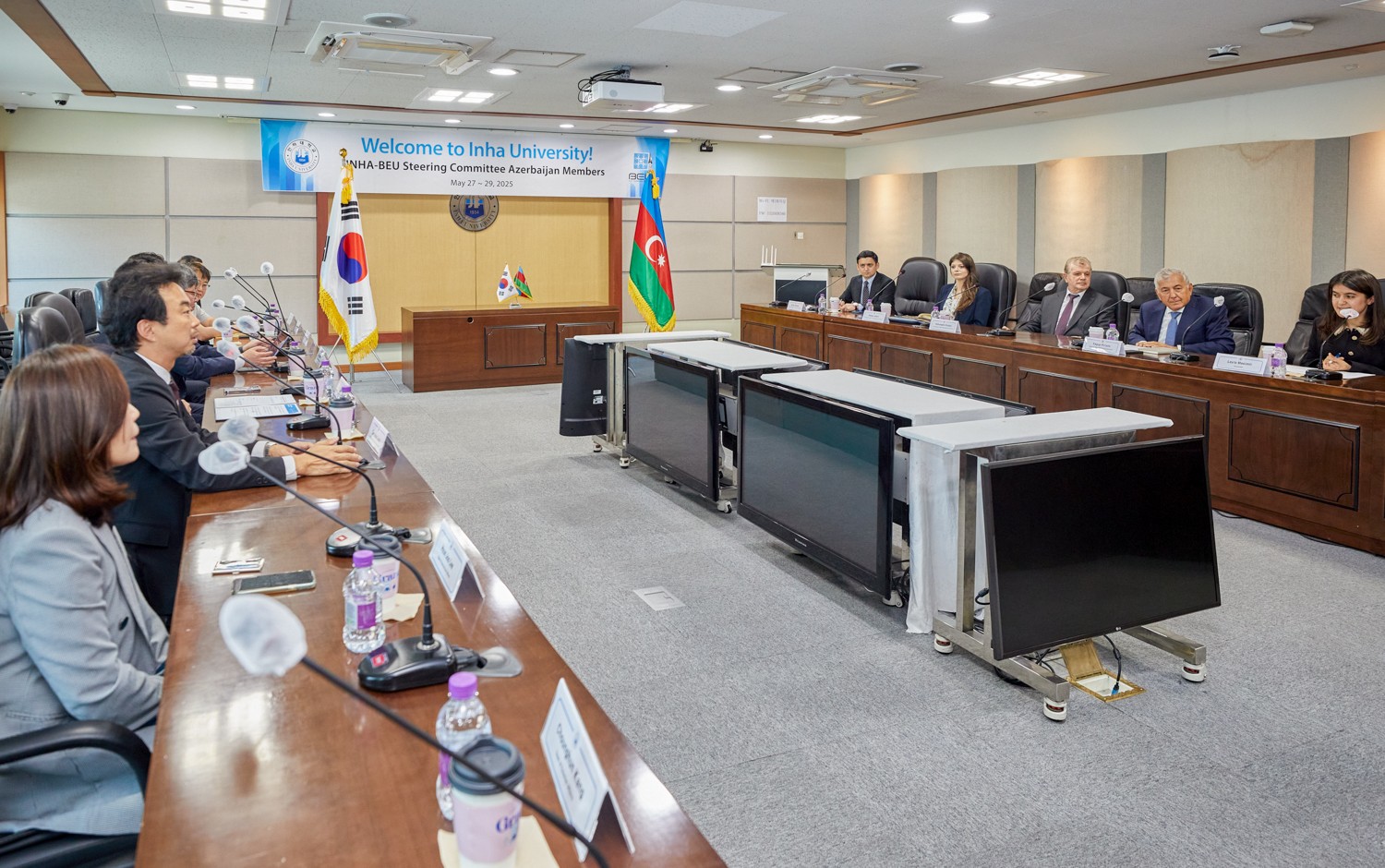 Koreyada BMU və İNHA Universitetinin rektorları arasında görüş keçirilib