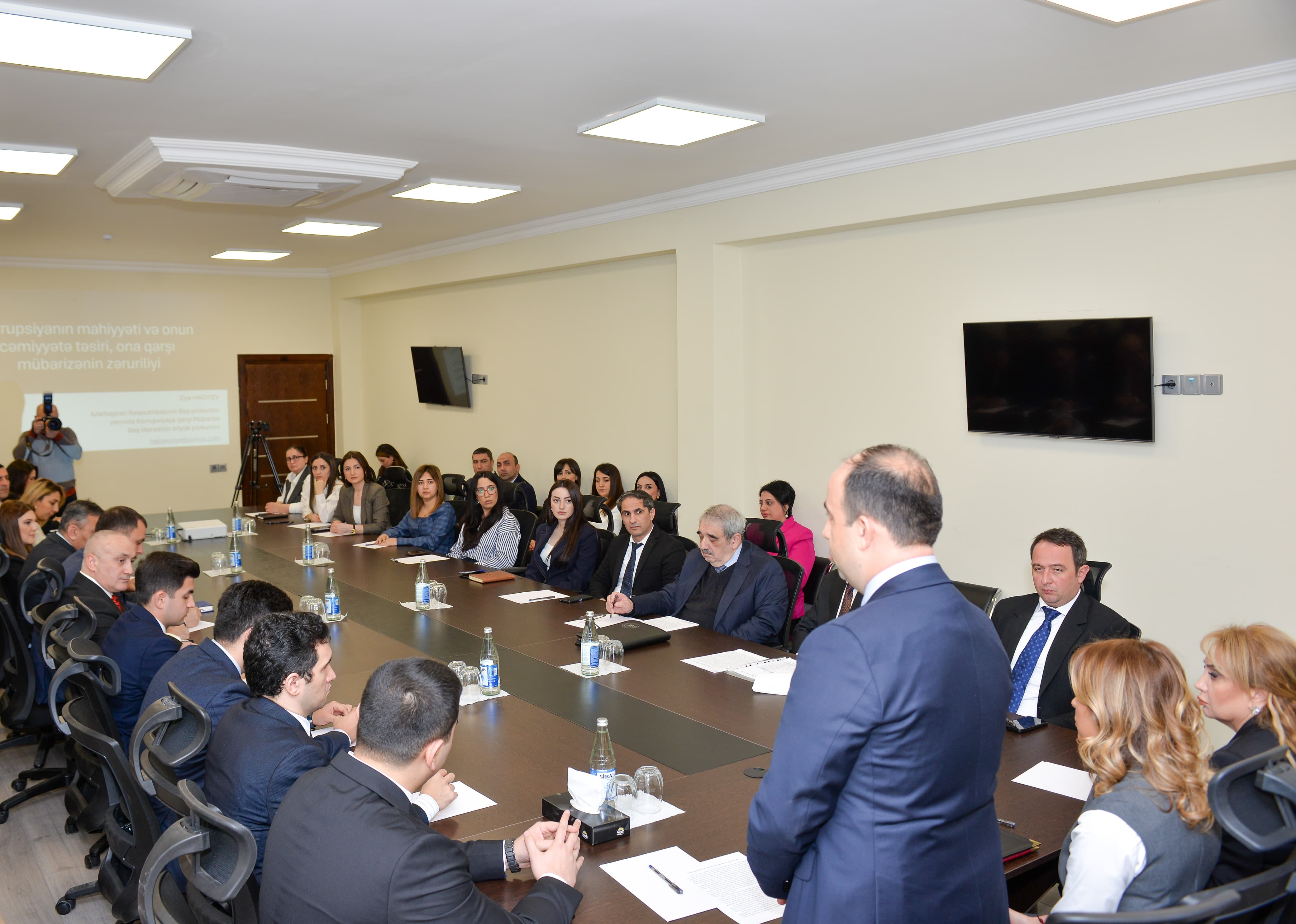 “Korrupsiyaya qarşı mübarizə” mövzusunda görüş keçirilib
