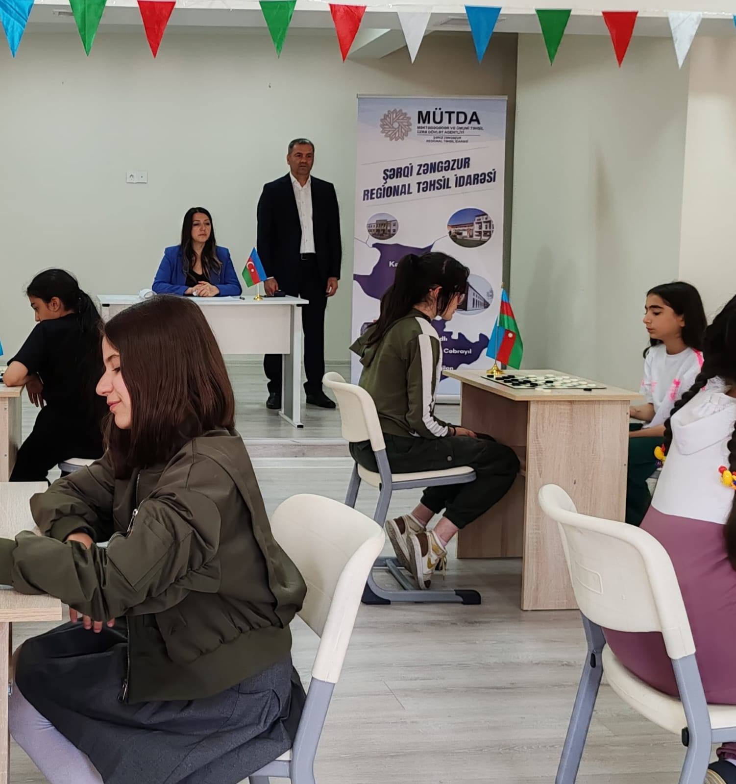 Laçında şagirdlər üçün idman yarışları keçirilir 