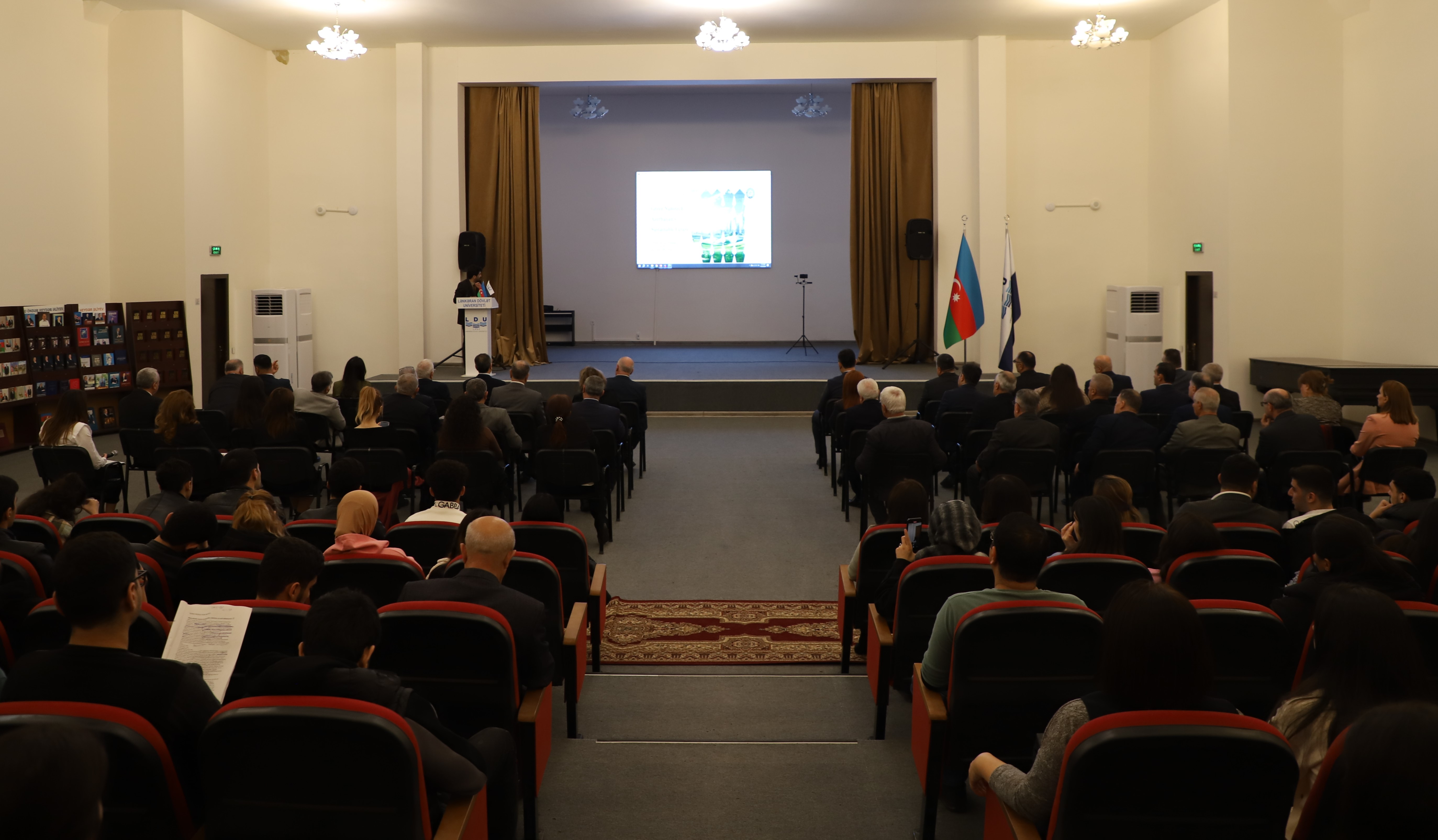 LDU-da elmi-praktik konfrans keçirilib 