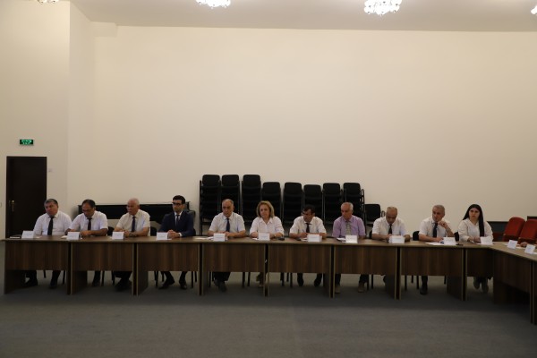 LDU-da Elmi Şuranın ilk iclası keçirilib