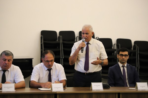 LDU-da Elmi Şuranın ilk iclası keçirilib