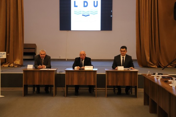 LDU-da imtahan sessiyasının nəticələri müzakirə edilib 