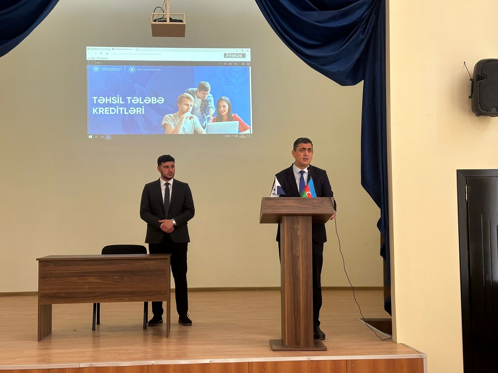 LDU-da maarifləndirici sessiya keçirilib 