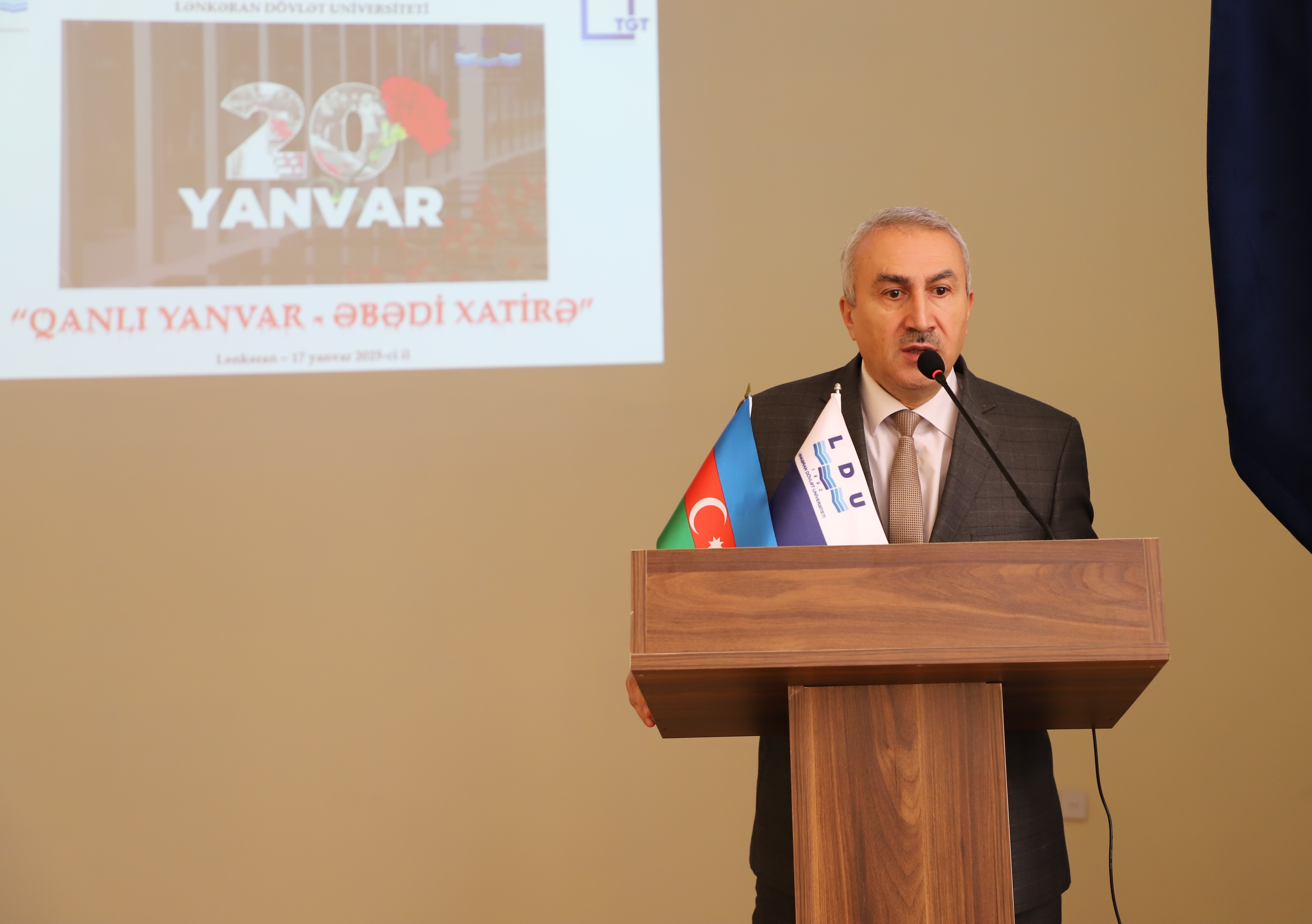 LDU-da “Qanlı yanvar - əbədi xatirə” mövzusunda tədbir keçirilib