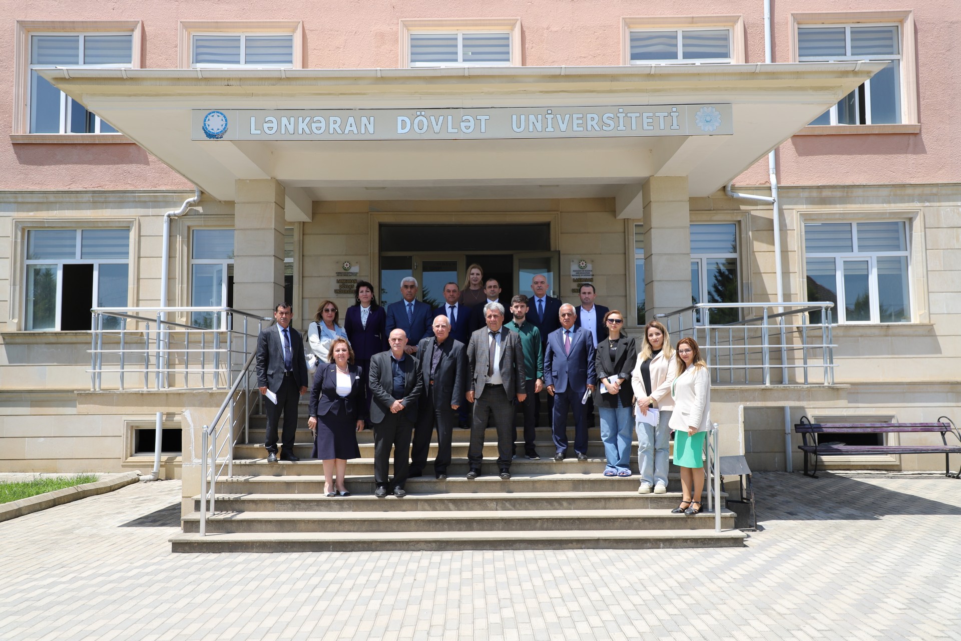 LDU-da “Regionlarda elm və təhsilin inteqrasiyası” mövzusunda “dəyirmi masa” keçirilib