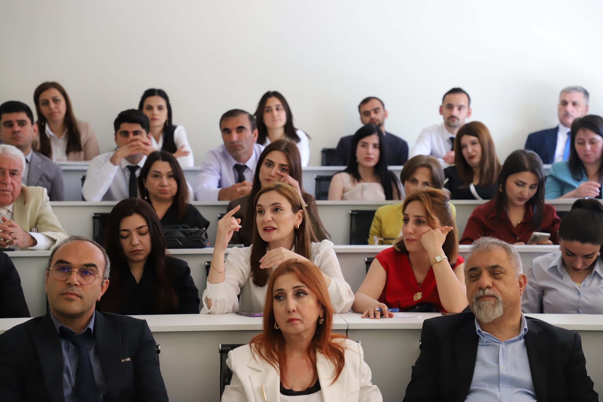 LDU-da süni intellektdən istifadə ilə bağlı infosessiya keçirilib