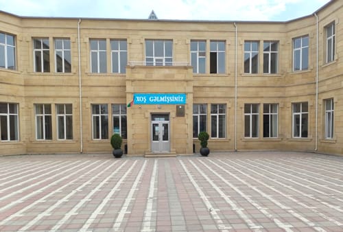 Lənkəranda bir məktəbin 78 şagirdi tələbə oldu  