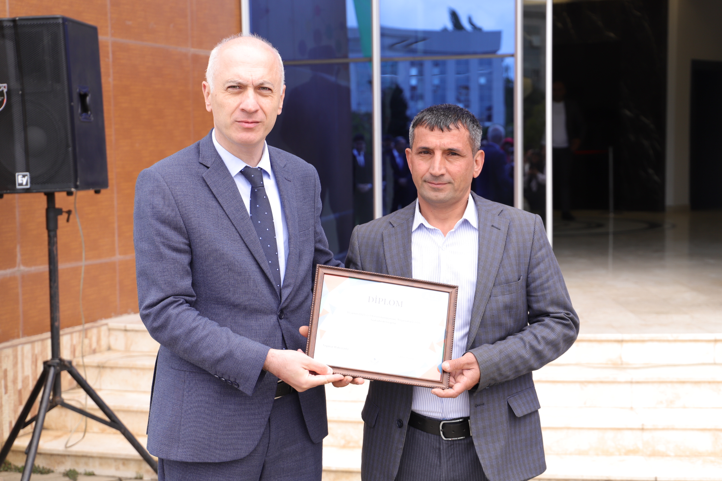 Lənkəranda “Peşə sərgisi” – Şagirdlər əl işlərini nümayiş etdirdilər