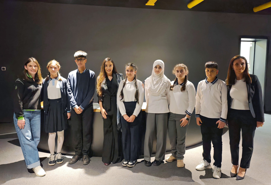 Leyla Əliyeva STEAM İnnovasiya Mərkəzini ziyarət edib