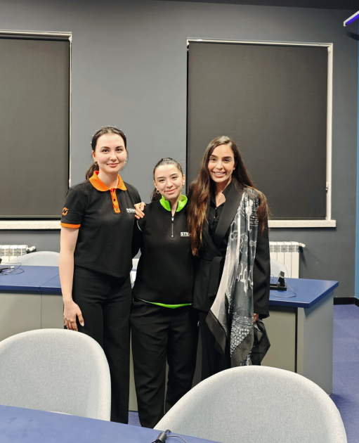 Leyla Əliyeva STEAM İnnovasiya Mərkəzini ziyarət edib