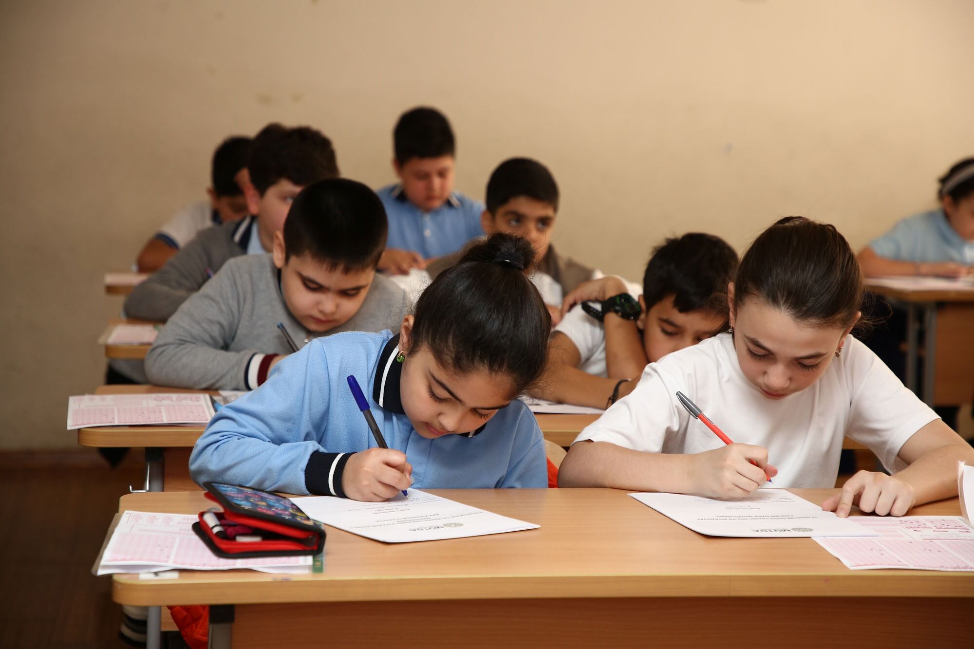 Lisey və gimnaziyalara qəbul 2 dəfəyə qədər artıb 