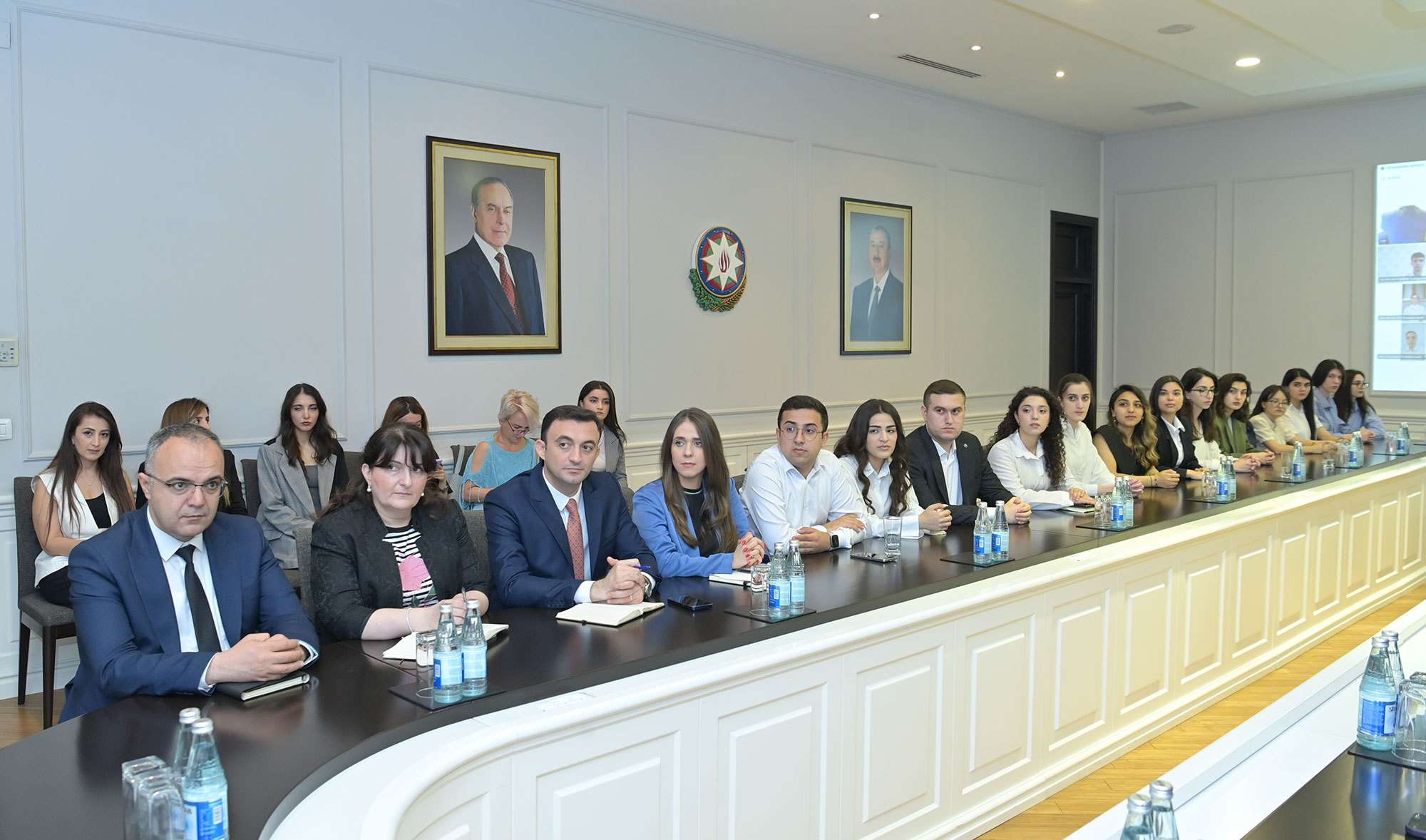 "Maarifçi" tələbə-məzun təcrübə proqramının yeni iştirakçıları ilə görüş keçirilib