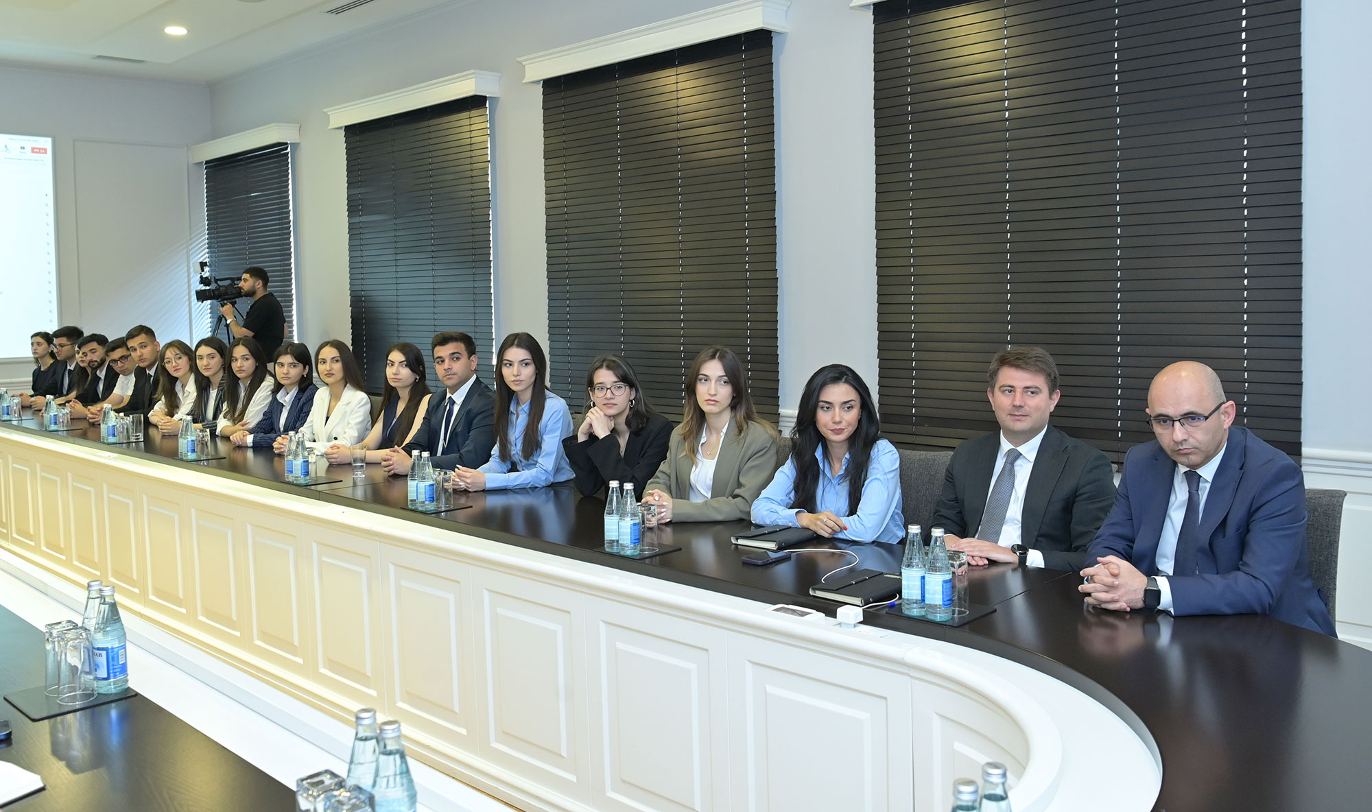 "Maarifçi" tələbə-məzun təcrübə proqramının yeni iştirakçıları ilə görüş keçirilib