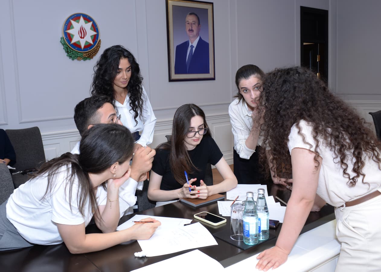 “Maarifçi”lər Elm və Təhsil Nazirliyi üçün strateji plan hazırladılar – REPORTAJ