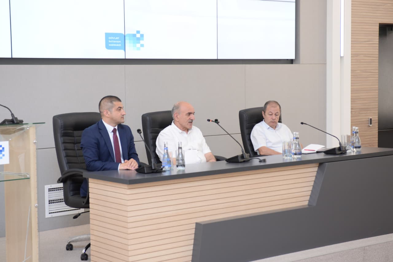 Magistratura, rezidentura və kolleclərə tələbə qəbulunun nəticələri müzakirə edilib 