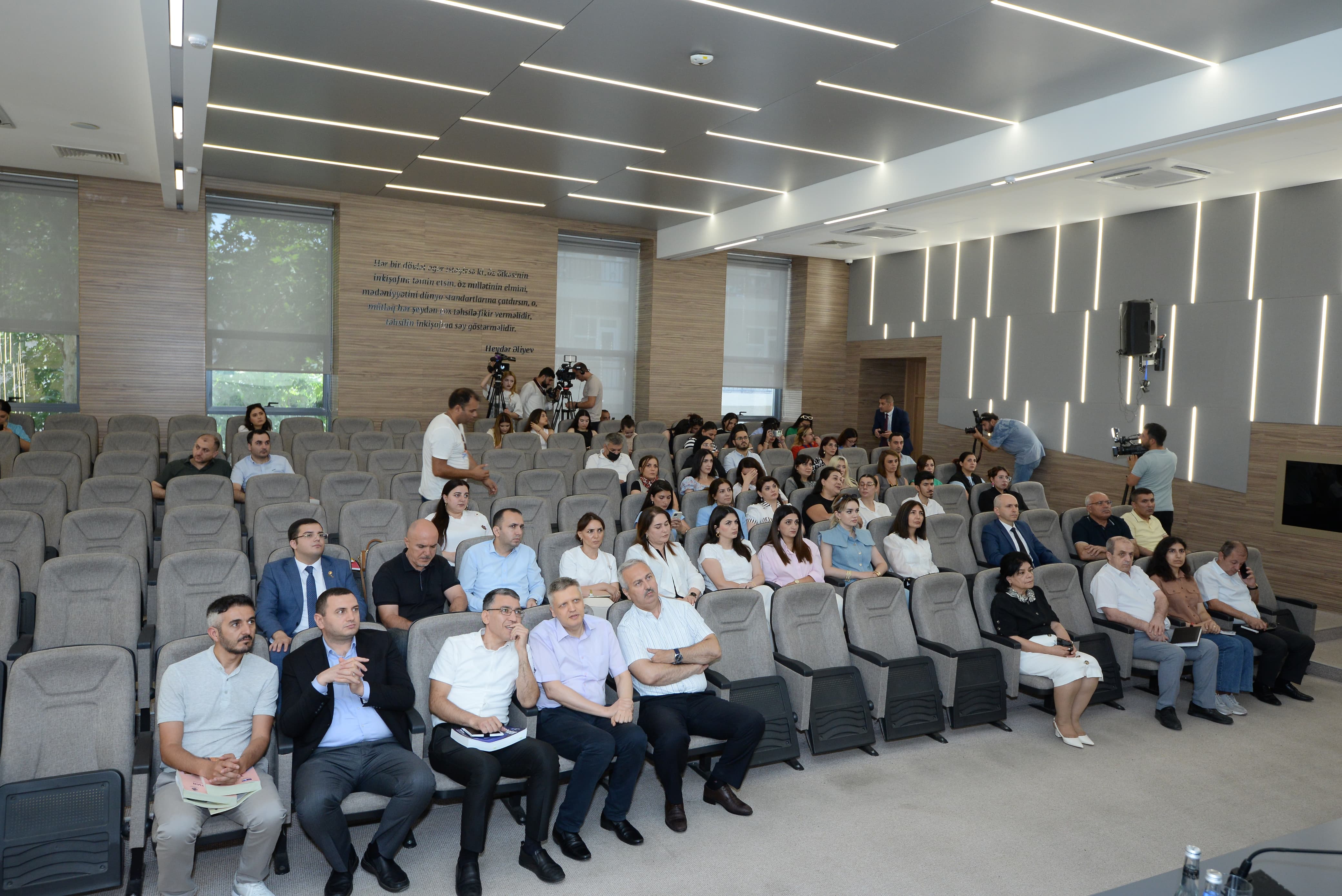 Magistratura, rezidentura və kolleclərə tələbə qəbulunun nəticələri müzakirə edilib