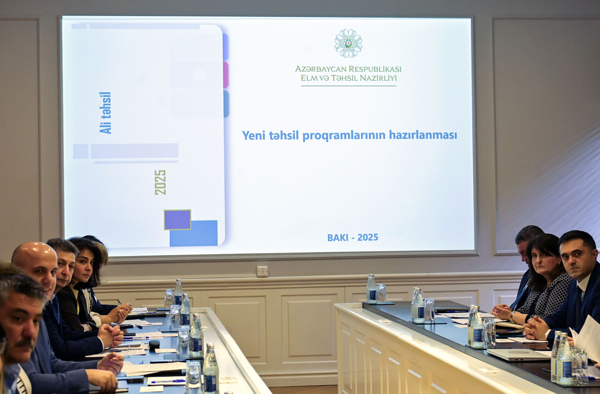 Magistratura üzrə ixtisaslaşmaların yeni siyahısı və çərçivə sənədi təsdiqlənib