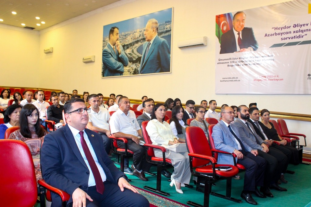 MDU-da fəaliyyətə başlayan yeni müəllimlərlə görüş keçirilib