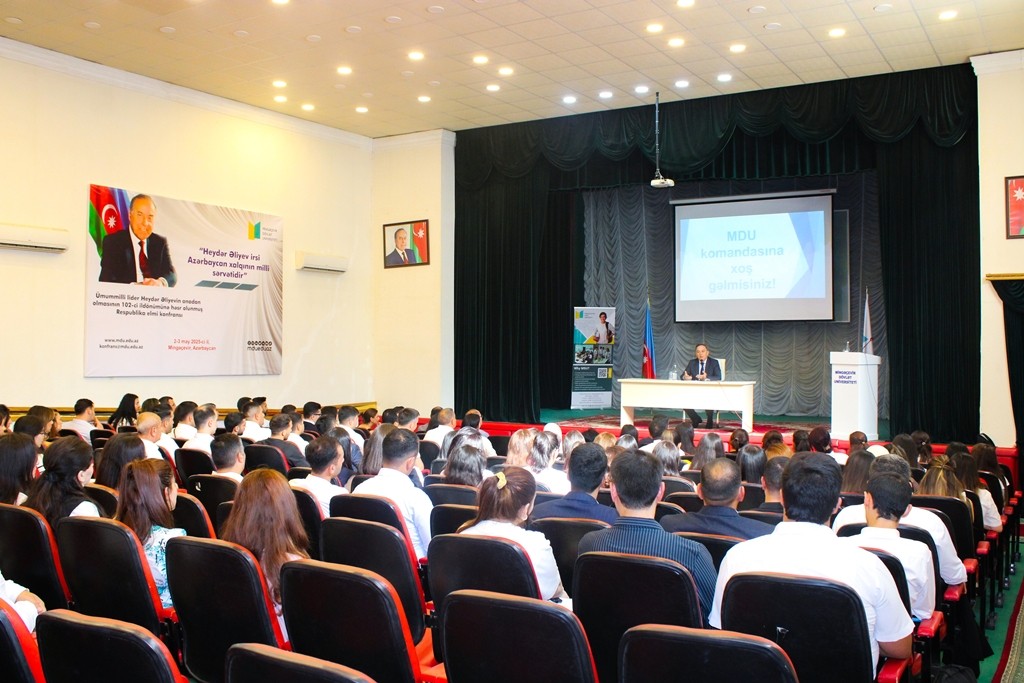 MDU-da fəaliyyətə başlayan yeni müəllimlərlə görüş keçirilib